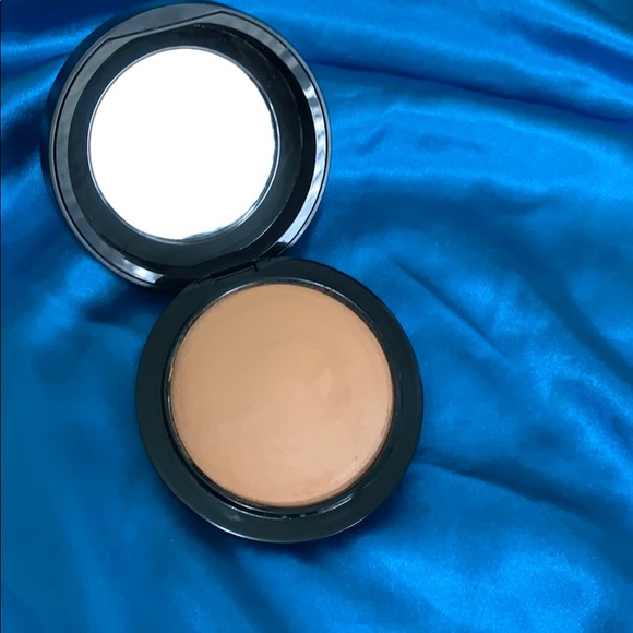 MAC Cosmetics Other - Mac Mineralize Give Me Sun Powder